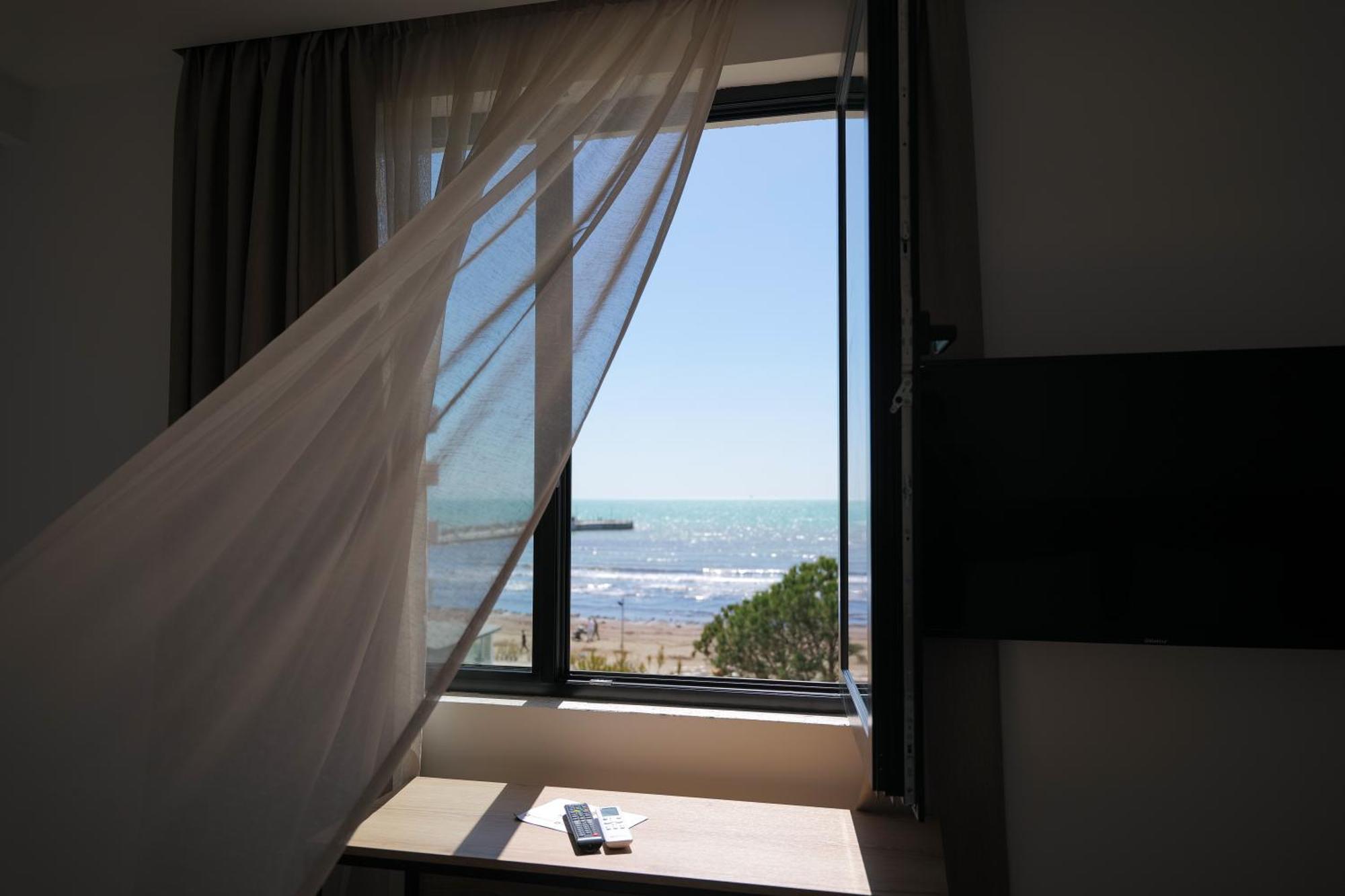 Afa Hotel Durrës Exterior foto